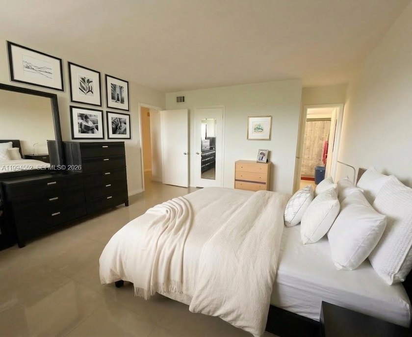 Bright and inviting 1-bedroom, 1.5-bath apartment in the highly - Beach Condo for sale in Fort Lauderdale, Florida on Beachhouse.com