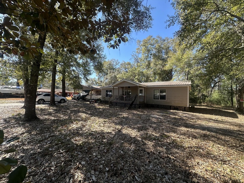 LOCATION! LOCATION! LOCATION! Are you an investor or builder - Beach Home for sale in Freeport, Florida on Beachhouse.com