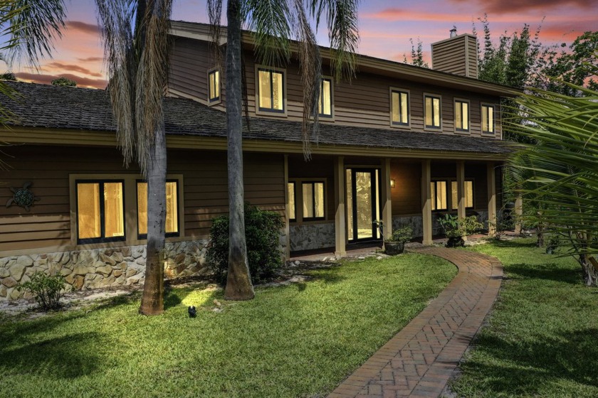 This Is It -Tranquility meets Location in Jensen Beach! Welcome - Beach Home for sale in Jensen Beach, Florida on Beachhouse.com