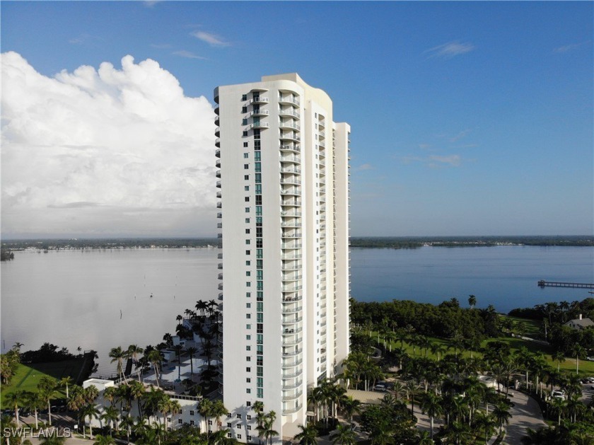 RARE OPPORTUNITY FOR 2 PARKING AND STORAGE!!  If you like the - Beach Condo for sale in Fort Myers, Florida on Beachhouse.com