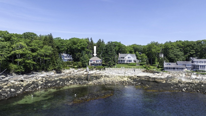 Spruce Point in Boothbay Harbor is known for its stunning - Beach Home for sale in Boothbay Harbor, Maine on Beachhouse.com