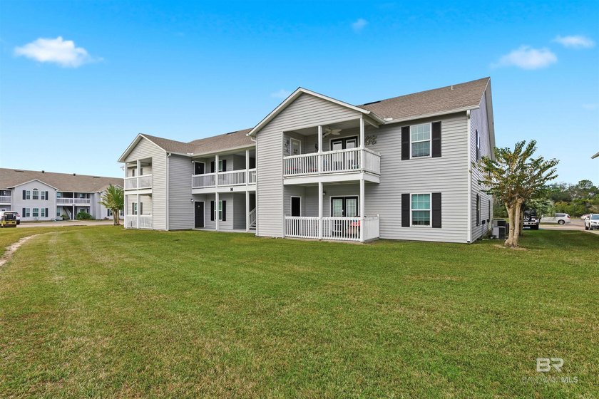 Affordable and Adorable!! Completely move in ready this fully - Beach Condo for sale in Gulf Shores, Alabama on Beachhouse.com