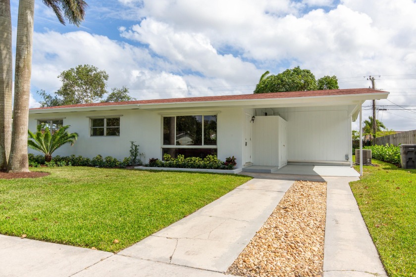 Take a look at this Renovated 4 bedroom single-family home clean - Beach Home for sale in West Palm Beach, Florida on Beachhouse.com