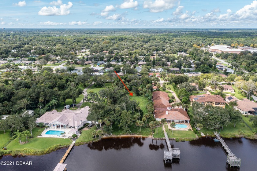 This remarkable riverfront estate parcel offers 128 linear ft of - Beach Lot for sale in Ormond Beach, Florida on Beachhouse.com