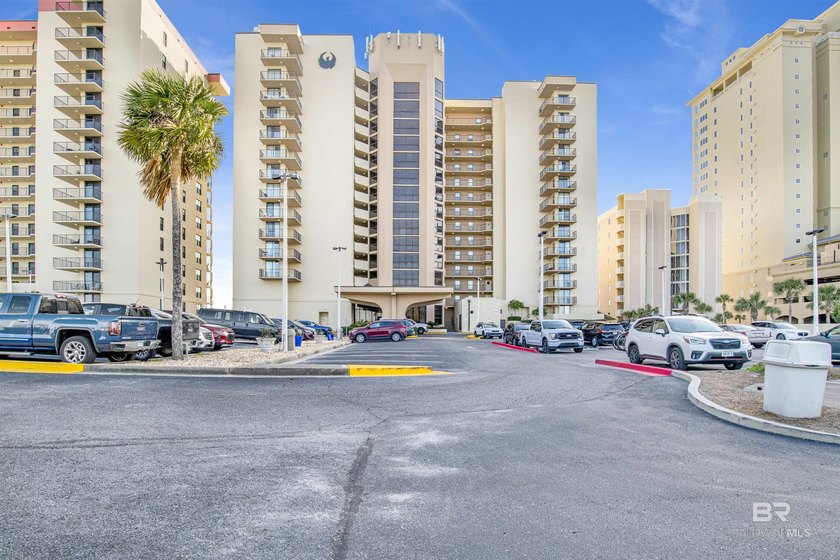 Enjoy stunning Gulf views from this west corner 3-bedroom - Beach Condo for sale in Orange Beach, Alabama on Beachhouse.com