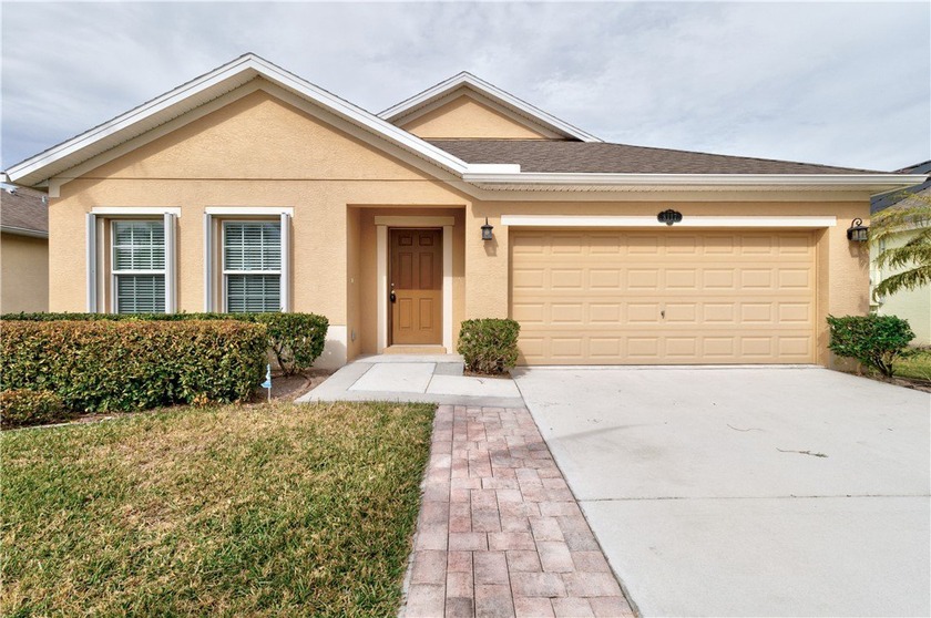 Welcome home to Westfield. This 3 bed, 2 bath home blends - Beach Home for sale in Vero Beach, Florida on Beachhouse.com