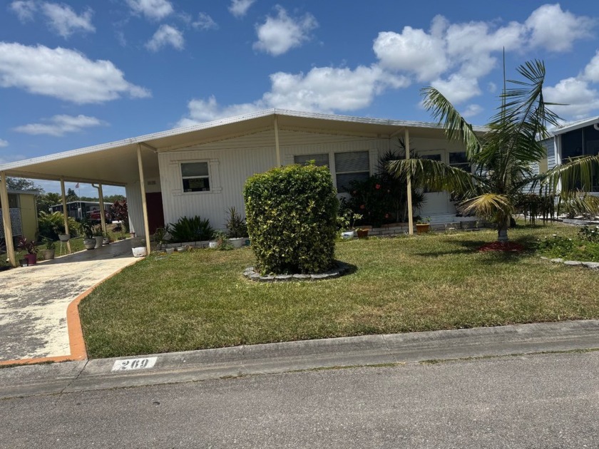 PRICE DROPPED!!   2/2 home in village green with some updates - Beach Home for sale in Vero Beach, Florida on Beachhouse.com
