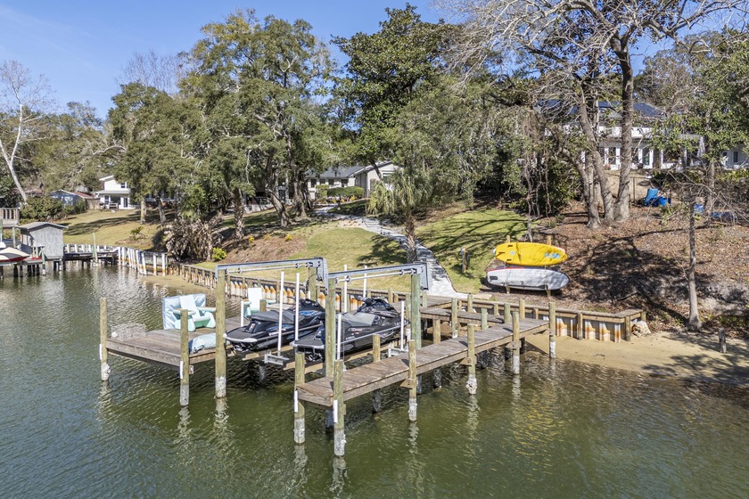 Welcome to this stunning waterfront oasis, fully remodeled down - Beach Home for sale in Fort Walton Beach, Florida on Beachhouse.com