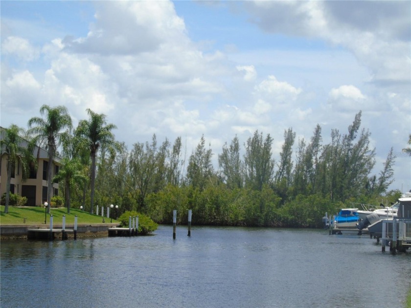 UNIQUE OPPORTUNITY TO OWN A FULLY FURNISHED SAILBOAT WATERFONT - Beach Townhome/Townhouse for sale in Punta Gorda, Florida on Beachhouse.com