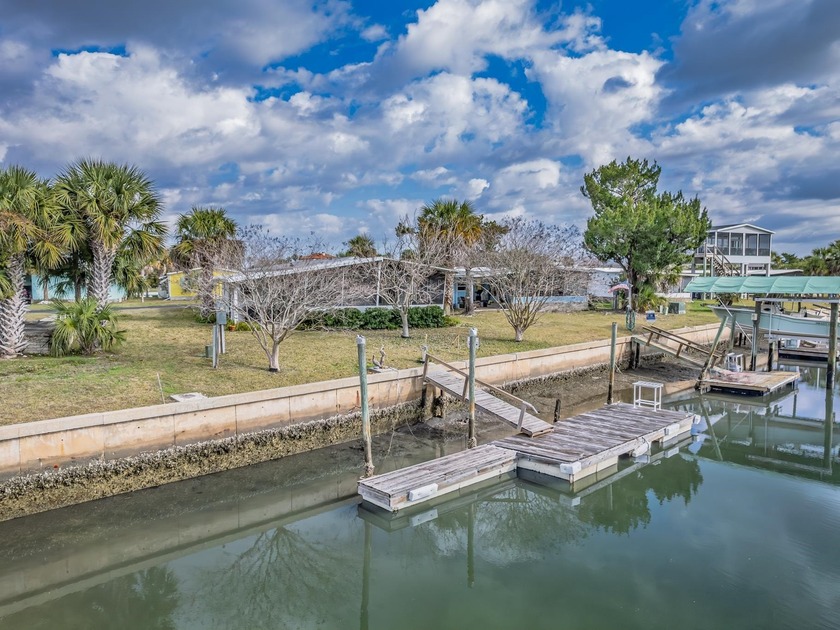 Excellent price on this coastal property located in Shell Point - Beach Home for sale in Crawfordville, Florida on Beachhouse.com