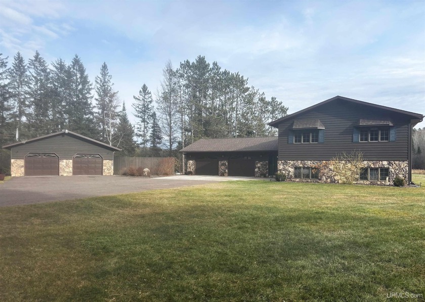 COUNTRY LIVING ON 20 ACRES - Just 2 Miles from Town! Discover - Beach Home for sale in Ironwood, Michigan on Beachhouse.com