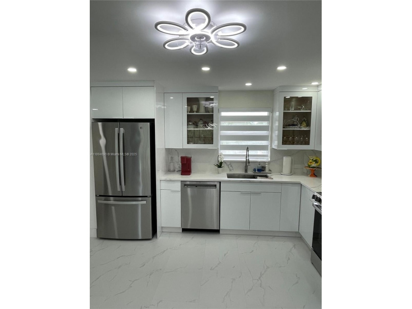 READY FOR A QUICK SELL, MAKE AND OFFER, WE ARE READY TO SELL - Beach Condo for sale in Pembroke Pines, Florida on Beachhouse.com