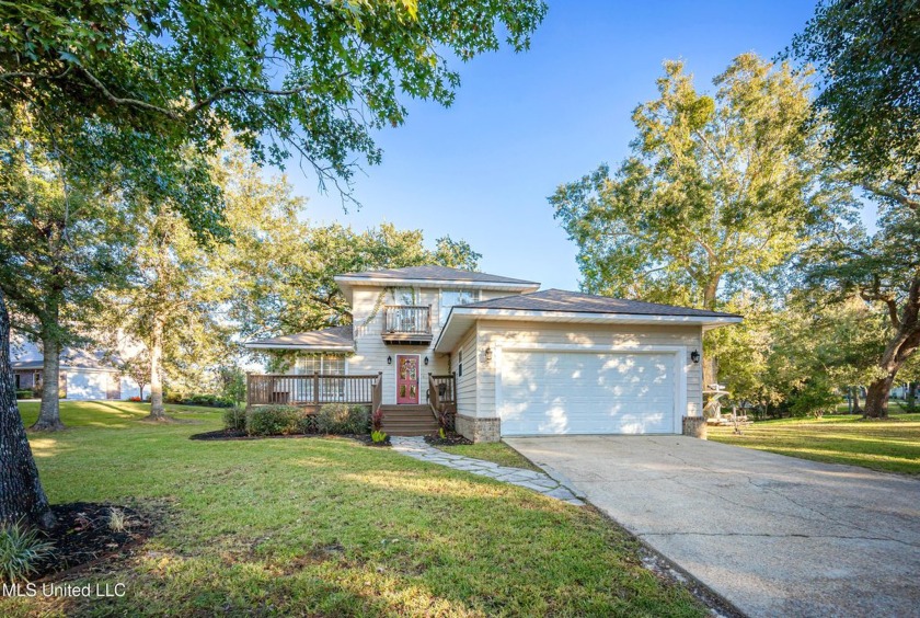 Beautiful 3BR 3BA Waterfront home on a quiet cul-de-sac. New - Beach Home for sale in Ocean Springs, Mississippi on Beachhouse.com