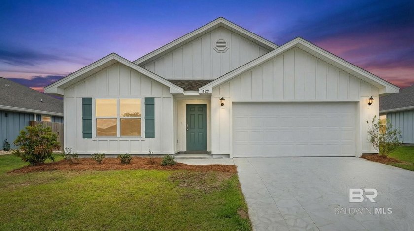 WELCOME TO RALEY FARMS! Elegant 4-bed, 2-bath residence - Beach Home for sale in Gulf Shores, Alabama on Beachhouse.com
