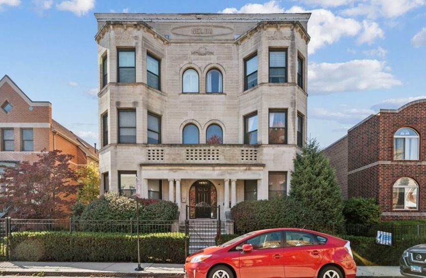 Come live on one of the most beautiful streets in Kenwood - Beach Home for sale in Chicago, Illinois on Beachhouse.com