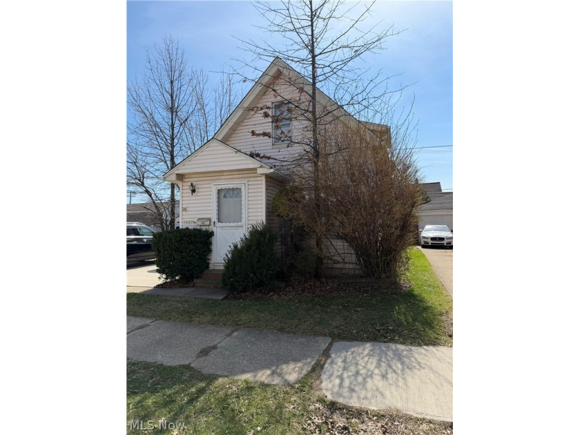 Charming single-family Cape Cod offering a great investment - Beach Home for sale in Euclid, Ohio on Beachhouse.com