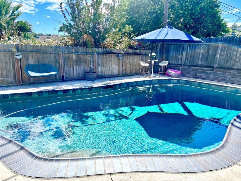 4 BD 2 BA SINGLE LEVEL HOME IN THE HIGHLY SOUGHT AFTER - Beach Home for sale in San Pedro, California on Beachhouse.com