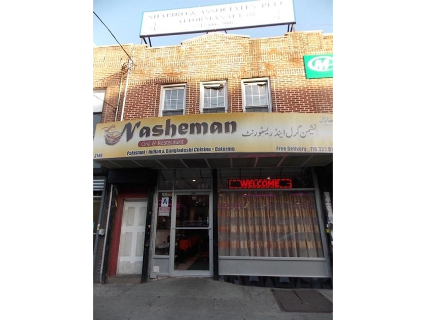 Great opportunity to own this attached solid brick building for - Beach Commercial for sale in Brooklyn, New York on Beachhouse.com