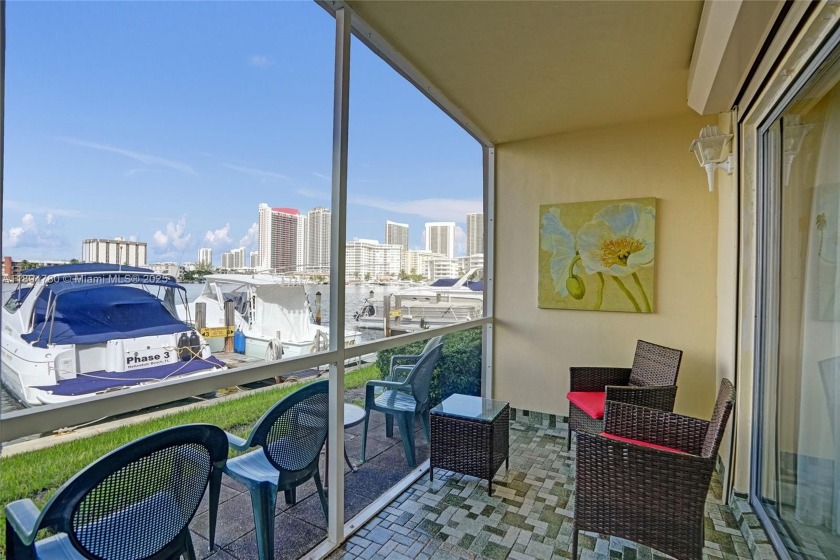 Beautiful corner unit with stunning Intracoastal views and a - Beach Other for sale in Hallandale Beach, Florida on Beachhouse.com