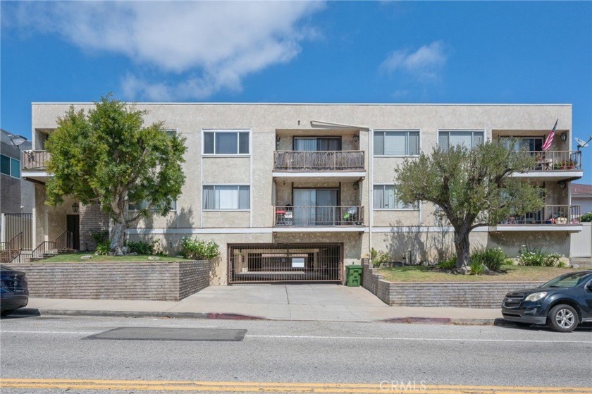 Introducing an opportunity to own a 15-unit building in San - Beach Apartment for sale in San Pedro, California on Beachhouse.com