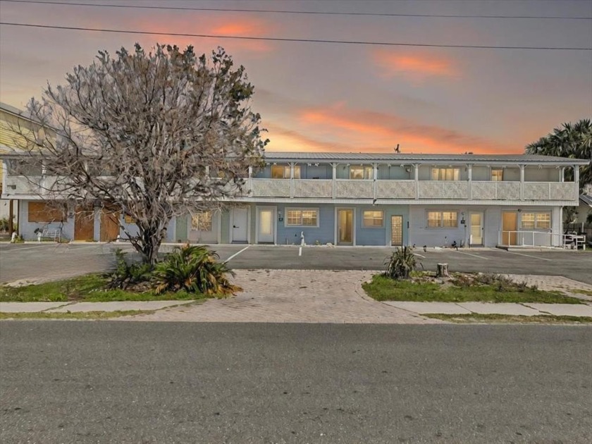 Ideally located in the heart of downtown Cedar Key, this - Beach Townhome/Townhouse for sale in Cedar Key, Florida on Beachhouse.com