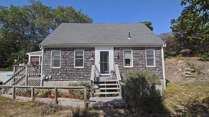 Welcome to 40 Longstreet Lane one of Eastham's sought-after - Beach Home for sale in Eastham, Massachusetts on Beachhouse.com