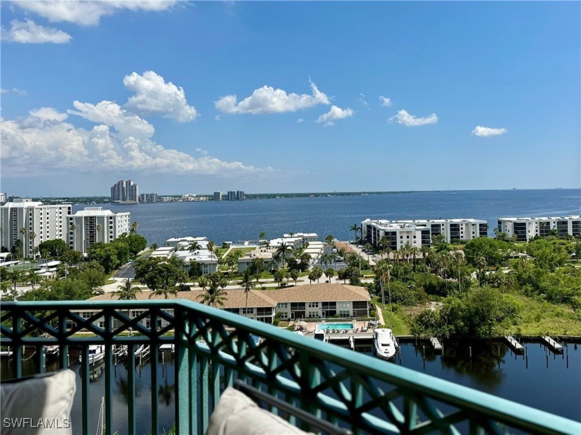 Beautiful 3 bedroom, 2 bath furnished condo with fantastic views - Beach Condo for sale in North Fort Myers, Florida on Beachhouse.com