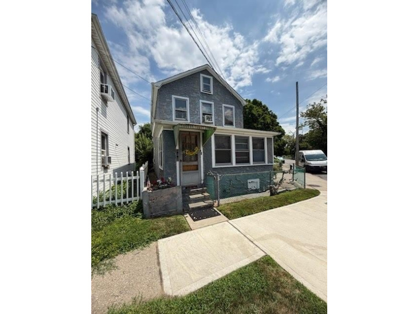 Rare Opportunity in Whitestone - Legal 2-Family and detached 2 - Beach Townhome/Townhouse for sale in Whitestone, New York on Beachhouse.com