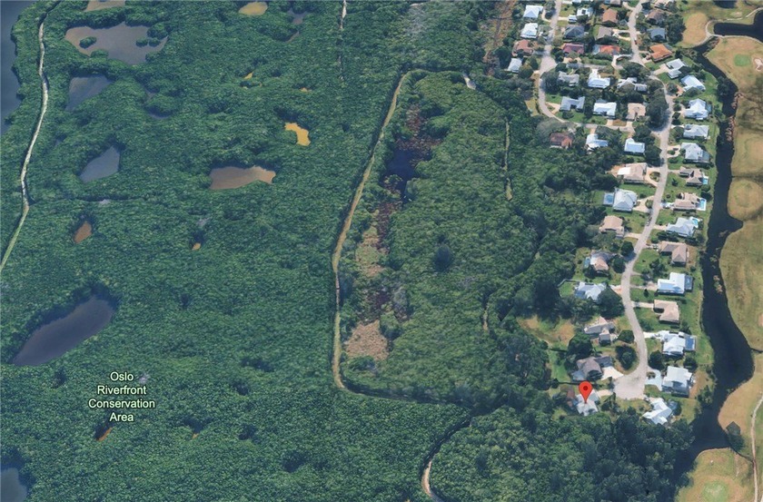 Tucked away at the end of a quiet cul-de-sac, this cozy 2bedroom - Beach Home for sale in Vero Beach, Florida on Beachhouse.com