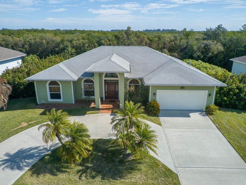 A gated Vero Beach community, this inviting home offers a rare - Beach Home for sale in Vero Beach, Florida on Beachhouse.com