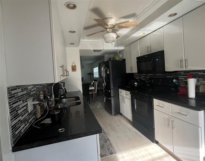 CORNER! - CORNER! Magnificent corner unit, Convenient  First - Beach Condo for sale in Hollywood, Florida on Beachhouse.com