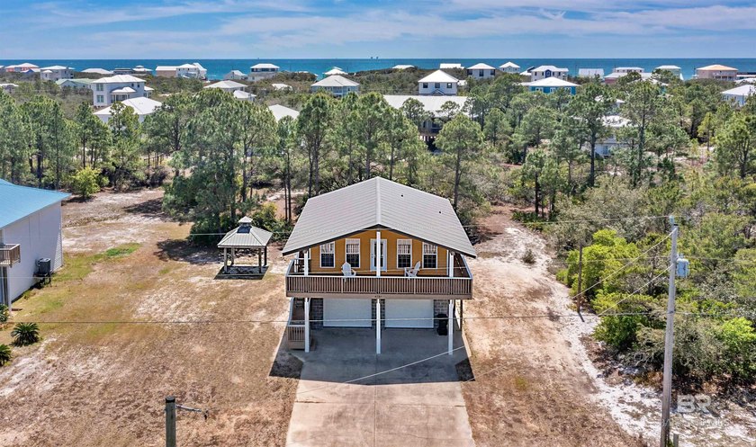 Tucked away in the Fort Morgan area, this home offers a quieter - Beach Home for sale in Gulf Shores, Alabama on Beachhouse.com