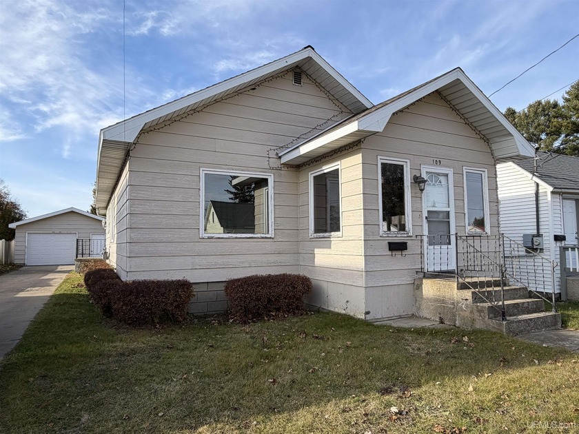 Discover cozy Upper Peninsula living in this charming 2 bedroom - Beach Home for sale in Manistique, Michigan on Beachhouse.com