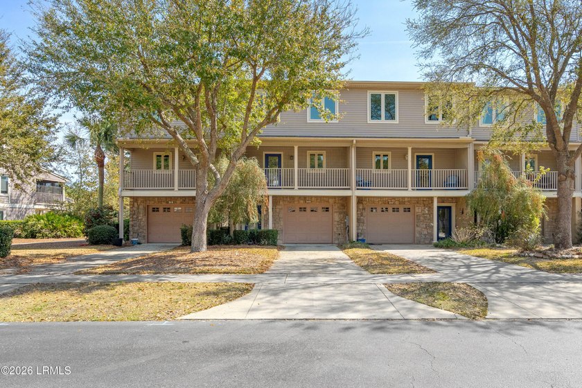 Welcome to this charming 4-bedroom, 3.5-bath townhome in the - Beach Townhome/Townhouse for sale in Hilton Head Island, South Carolina on Beachhouse.com