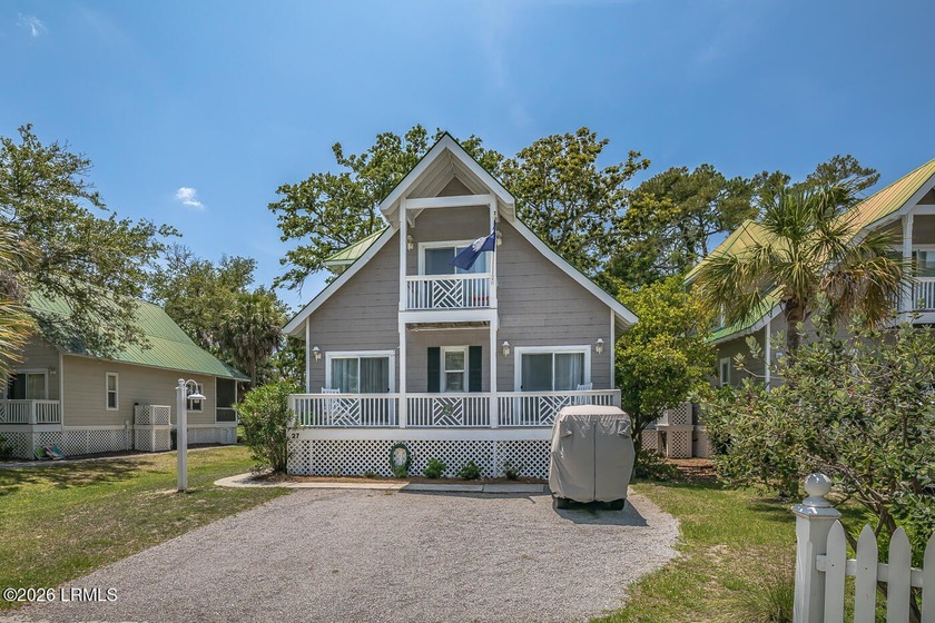 This is the Davis Love Cottage you have been waiting for. Only a - Beach Home for sale in Fripp Island, South Carolina on Beachhouse.com