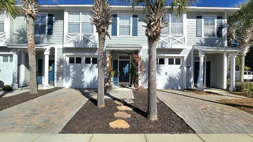 Welcome home to Eagle Bay! Tucked away on a quiet cul-de-sac - Beach Townhome/Townhouse for sale in Santa Rosa Beach, Florida on Beachhouse.com