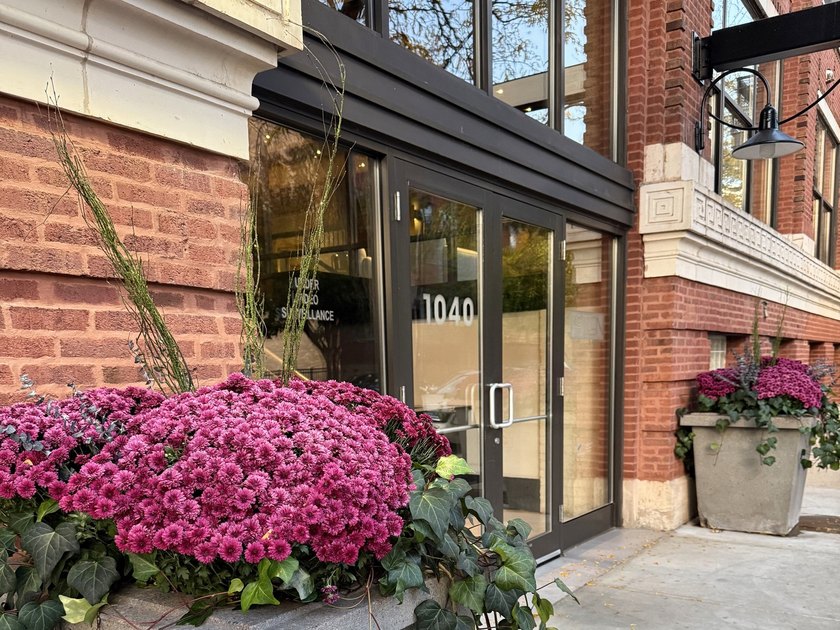 Experience a piece of Chicago in the iconic No. Ten Lofts! This - Beach Condo for sale in Chicago, Illinois on Beachhouse.com