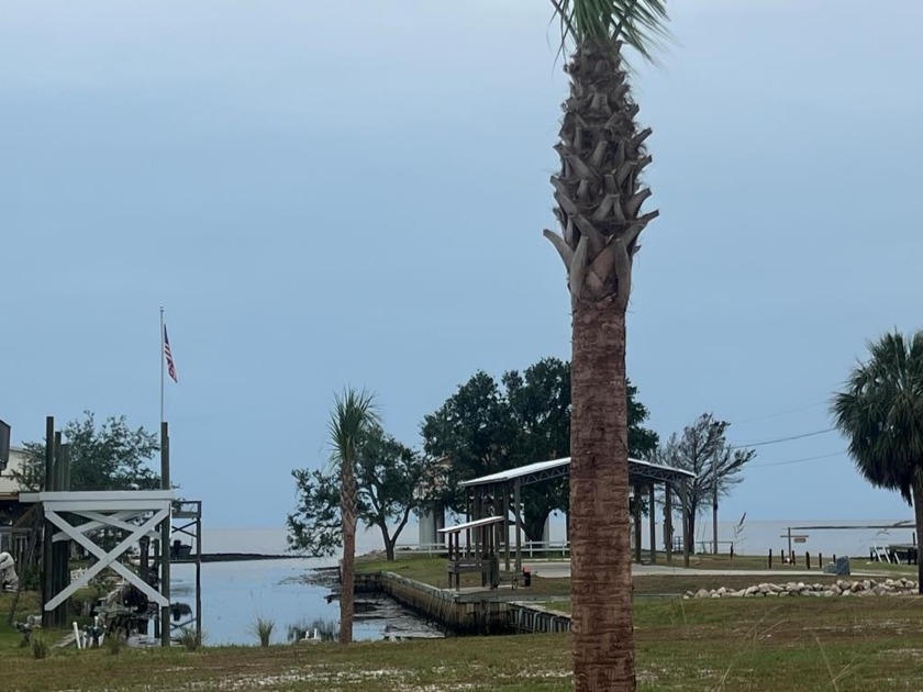 Owner says sell! This vacant lot sits on a hill on 4th Ave West - Beach Lot for sale in Horseshoe Beach, Florida on Beachhouse.com