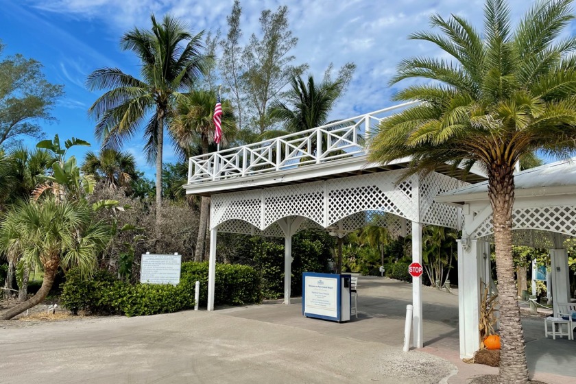AVAILABLE FOR YOUR WINTER VACATION! Close to Pool and Gulf - Beach Vacation Rentals in Placida, Florida on Beachhouse.com