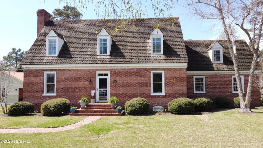 The Tucker House, circa 1973. Originally built and operated as - Beach Home for sale in Swansboro, North Carolina on Beachhouse.com