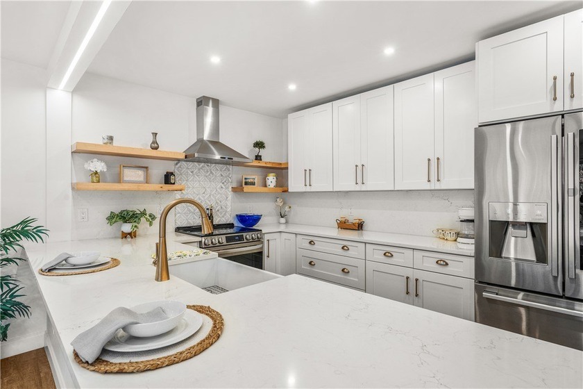 Charming mid-century home in highly sought-after McAnsh Park - Beach Home for sale in Vero Beach, Florida on Beachhouse.com