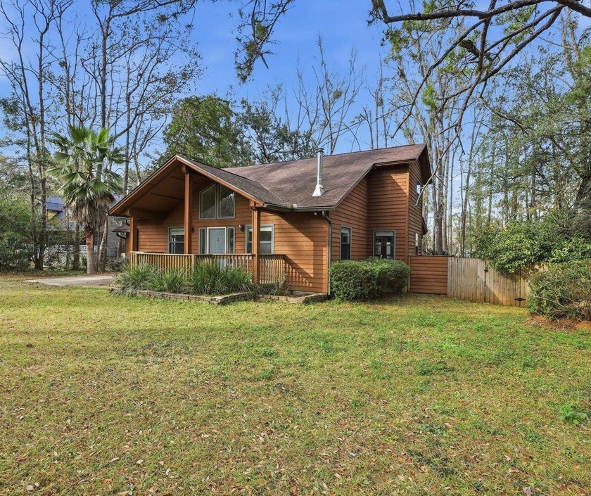 Nature Lover's Delight just minutes from downtown Tallahassee! - Beach Home for sale in Tallahassee, Florida on Beachhouse.com