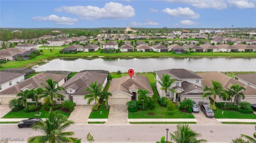 Offered TURNKEY furnished and decorated - move right in! - Beach Home for sale in Fort Myers, Florida on Beachhouse.com