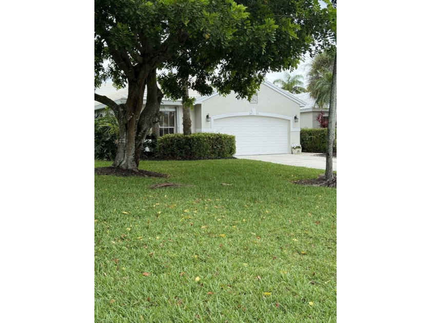 Nestled on a culdesac in the prestigious gated community of - Beach Townhome/Townhouse for sale in Wellington, Florida on Beachhouse.com