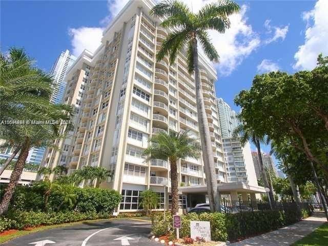 Looking for a Boutique  building on Brickell ?? Bayshore Place - Beach Condo for sale in Miami, Florida on Beachhouse.com