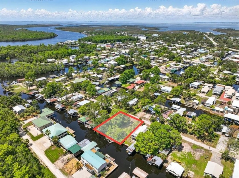 Welcome to the wonderful coastal community of Suwannee located - Beach Lot for sale in Suwannee, Florida on Beachhouse.com