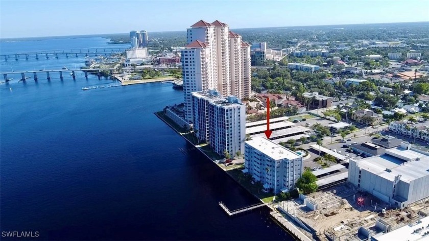 Waterfront Luxury in the Heart of Downtown Fort Myers with a - Beach Condo for sale in Fort Myers, Florida on Beachhouse.com