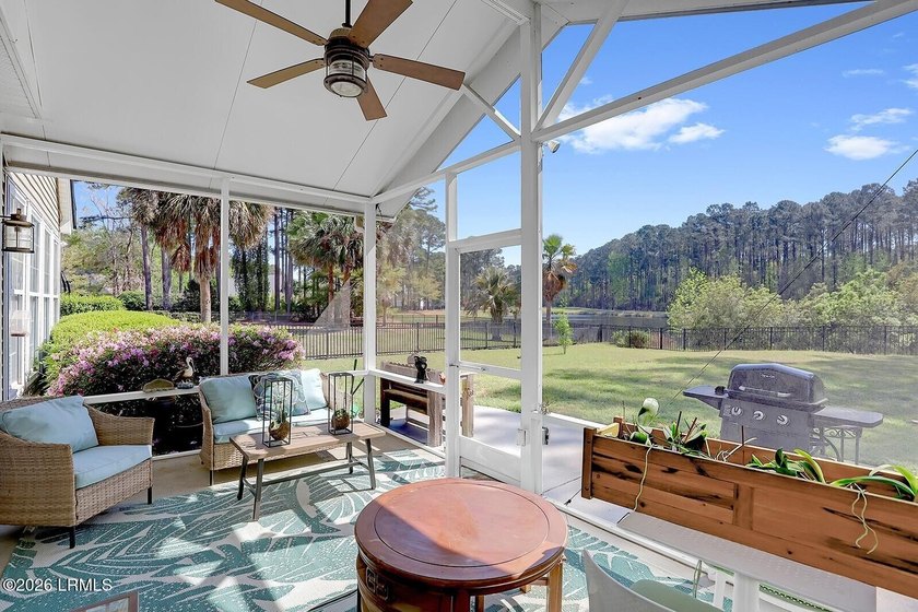 Beautiful home in the highly desirable Pinecrest Community. This - Beach Home for sale in Bluffton, South Carolina on Beachhouse.com