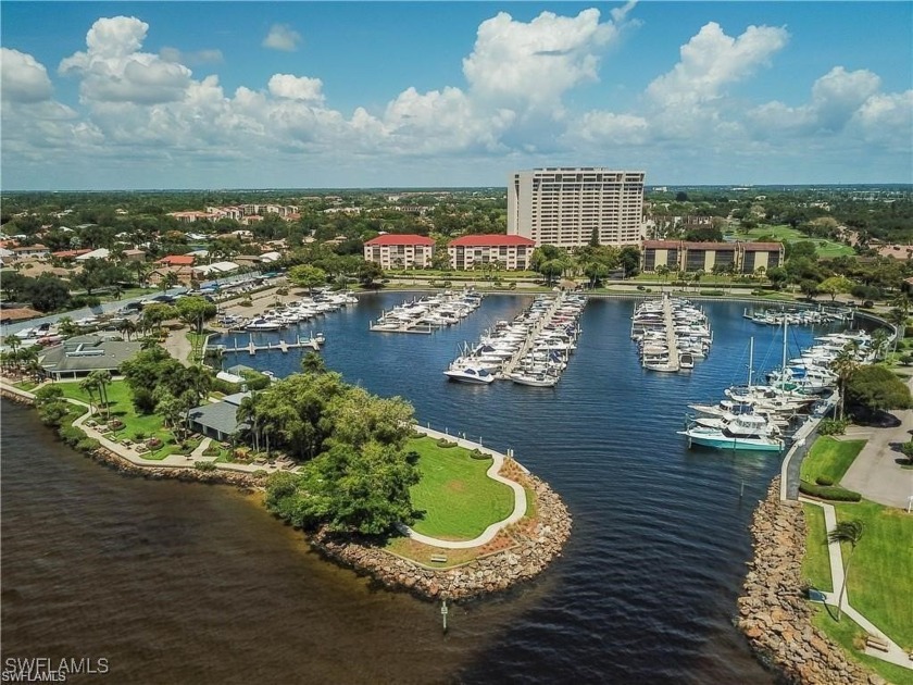 Top Floor Penthouse Views and Location with under the building - Beach Condo for sale in Fort Myers, Florida on Beachhouse.com