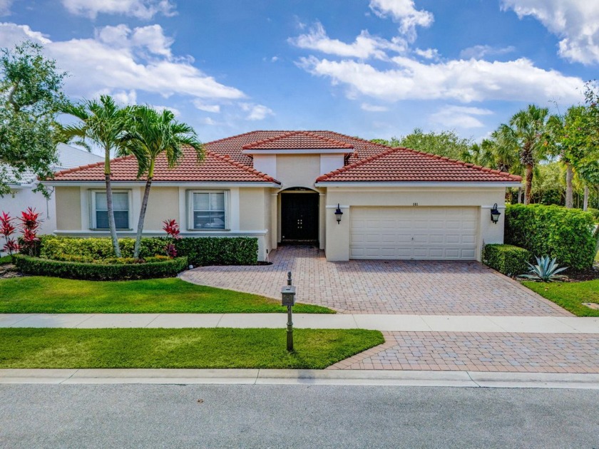 One of Kind Palencia Model best Nicest One-Level floor-plan in - Beach Home for sale in Palm Beach Gardens, Florida on Beachhouse.com